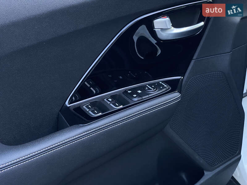 Внедорожник / Кроссовер Kia Niro 2021 в Львове