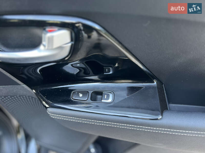 Позашляховик / Кросовер Kia Niro 2020 в Рівному фото 41 Позашляховик / Кросовер Kia Niro 2020 в Рівному