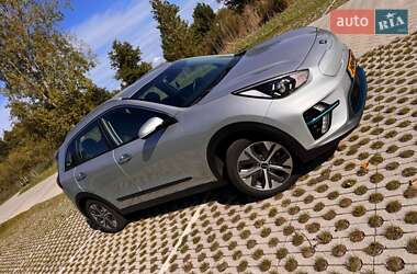 Внедорожник / Кроссовер Kia Niro 2020 в 