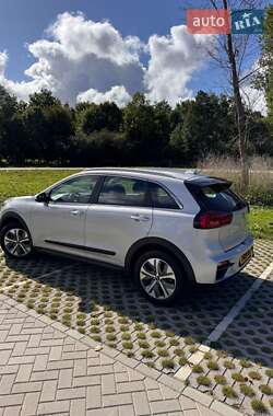 Внедорожник / Кроссовер Kia Niro 2020 в 