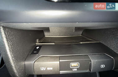 Внедорожник / Кроссовер Kia Niro 2020 в 