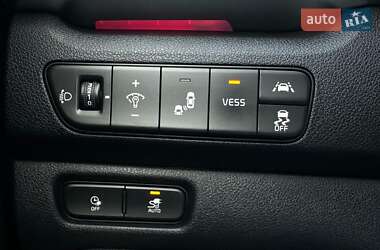 Позашляховик / Кросовер Kia Niro 2020 в  фото 43 Позашляховик / Кросовер Kia Niro 2020 в