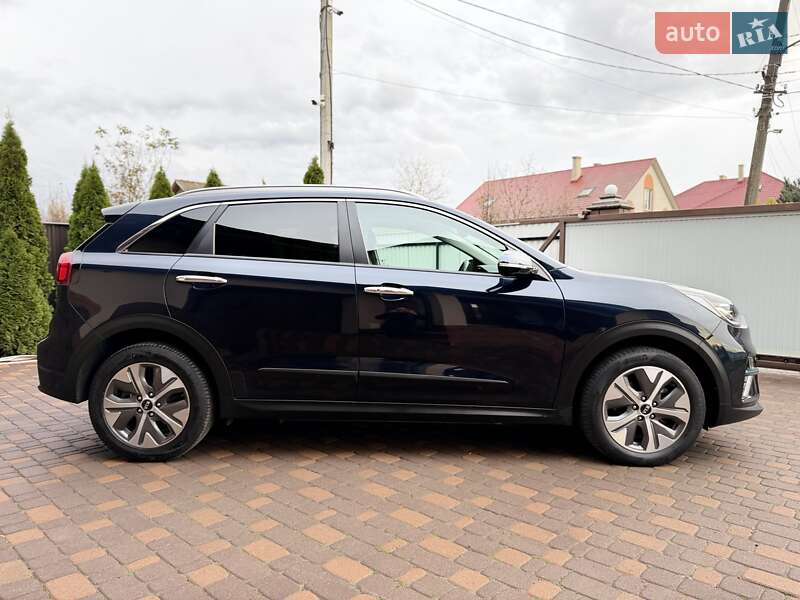Позашляховик / Кросовер Kia Niro 2020 в Чернівцях фото 9 Позашляховик / Кросовер Kia Niro 2020 в Чернівцях