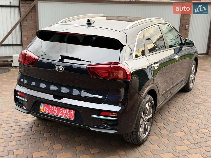Позашляховик / Кросовер Kia Niro 2020 в Чернівцях фото 16 Позашляховик / Кросовер Kia Niro 2020 в Чернівцях