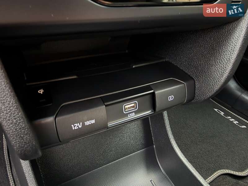 Позашляховик / Кросовер Kia Niro 2020 в Чернівцях фото 50 Позашляховик / Кросовер Kia Niro 2020 в Чернівцях