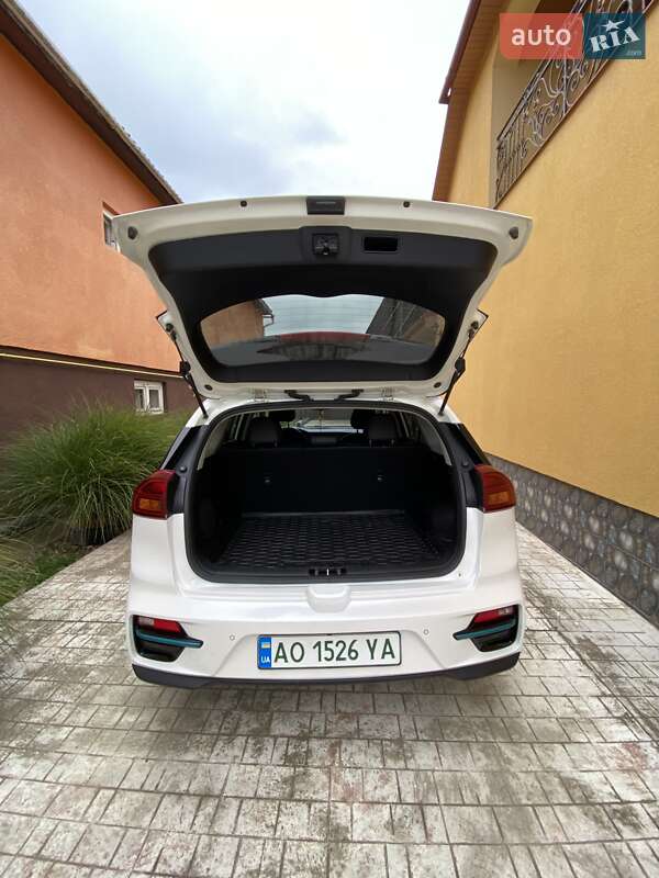 Позашляховик / Кросовер Kia Niro 2020 в Виноградові фото 8 Позашляховик / Кросовер Kia Niro 2020 в Виноградові