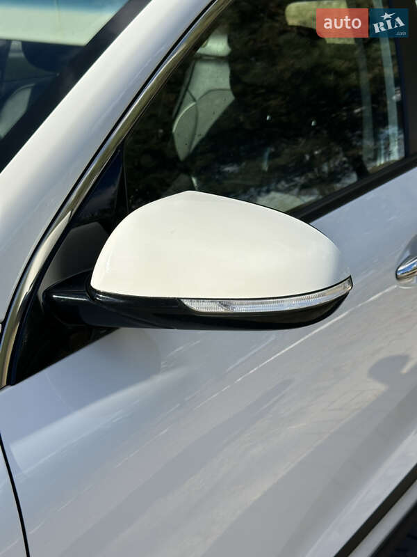 Позашляховик / Кросовер Kia Niro 2020 в Львові фото 12 Позашляховик / Кросовер Kia Niro 2020 в Львові