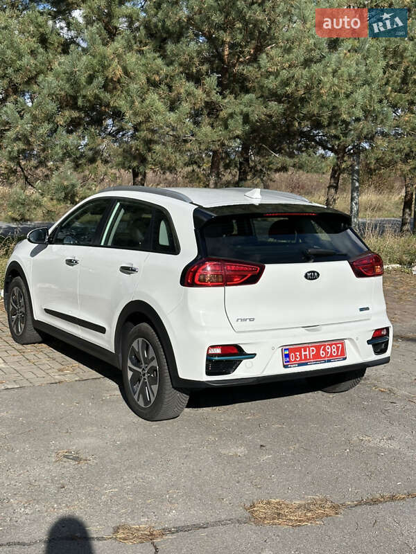 Позашляховик / Кросовер Kia Niro 2020 в Львові фото 18 Позашляховик / Кросовер Kia Niro 2020 в Львові