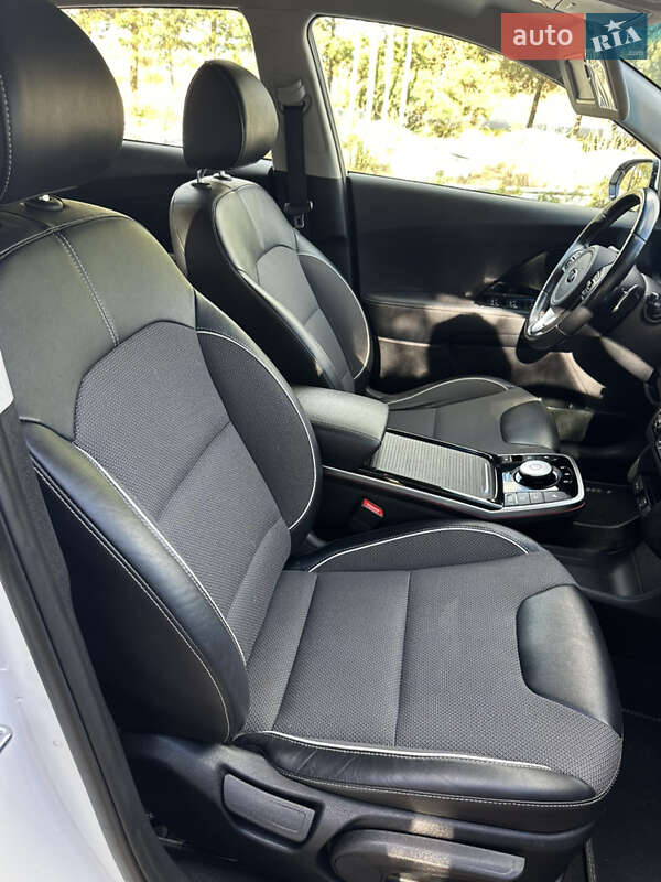 Позашляховик / Кросовер Kia Niro 2020 в Львові фото 53 Позашляховик / Кросовер Kia Niro 2020 в Львові