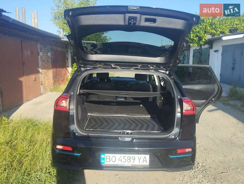 Внедорожник / Кроссовер Kia Niro 2019 в Хмельницком