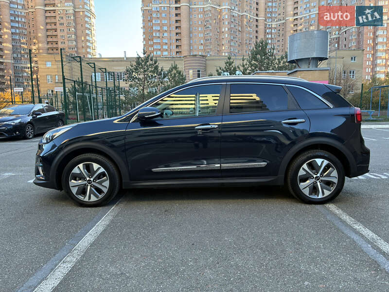 Внедорожник / Кроссовер Kia Niro 2020 в Киеве