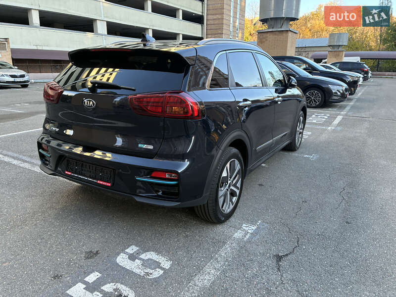 Внедорожник / Кроссовер Kia Niro 2020 в Киеве