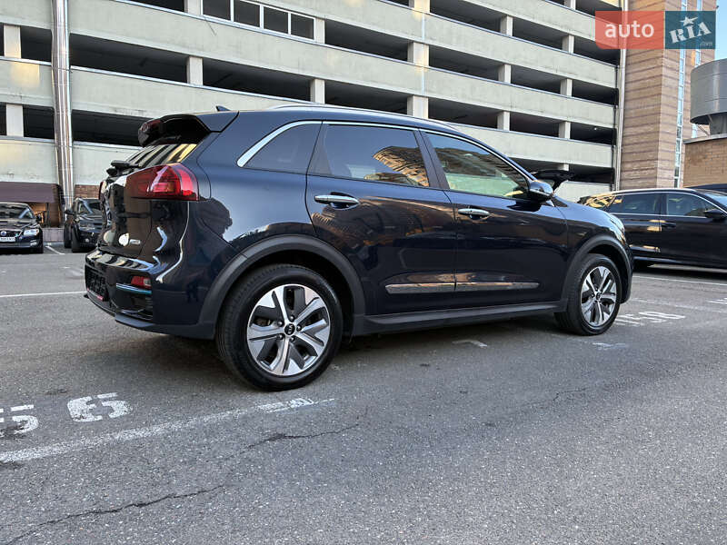 Внедорожник / Кроссовер Kia Niro 2020 в Киеве