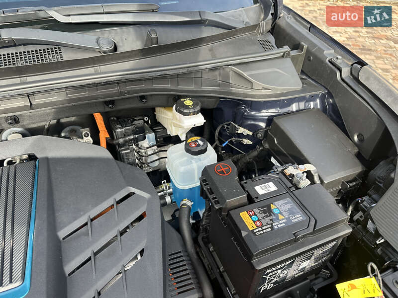 Позашляховик / Кросовер Kia Niro 2020 в Києві