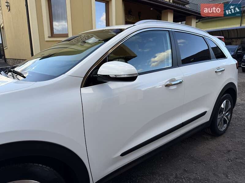 Внедорожник / Кроссовер Kia Niro 2022 в Львове