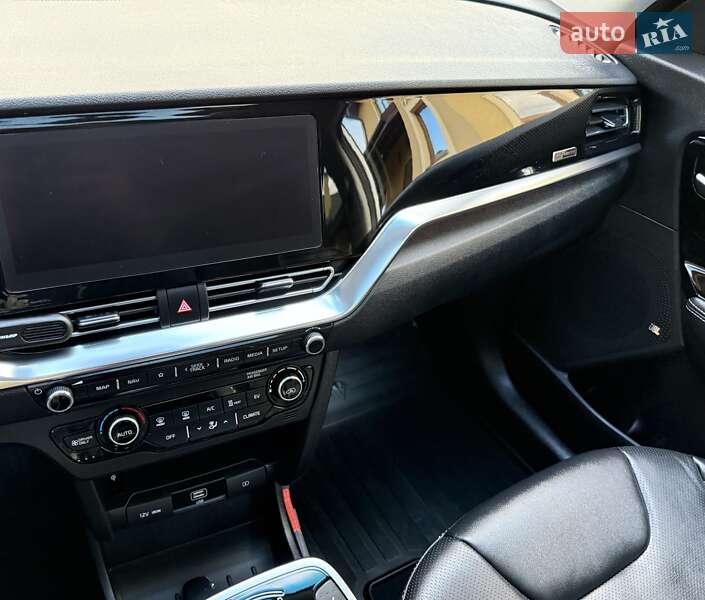 Внедорожник / Кроссовер Kia Niro 2022 в Львове