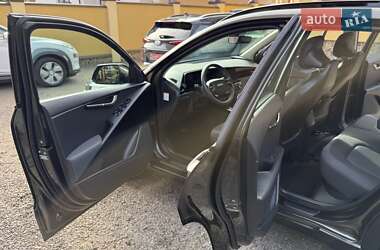 Внедорожник / Кроссовер Kia Niro 2023 в 
