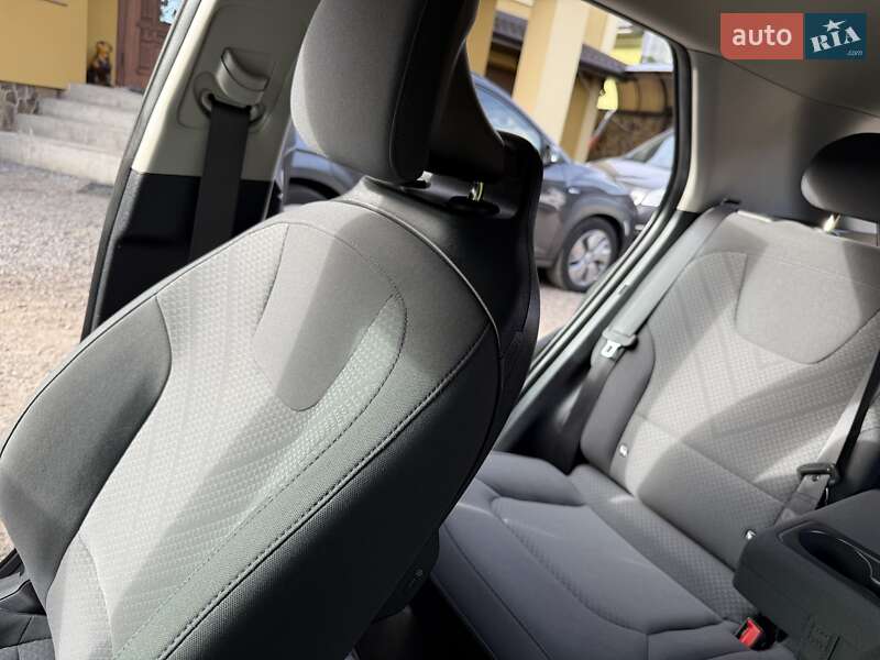 Позашляховик / Кросовер Kia Niro 2022 в Львові