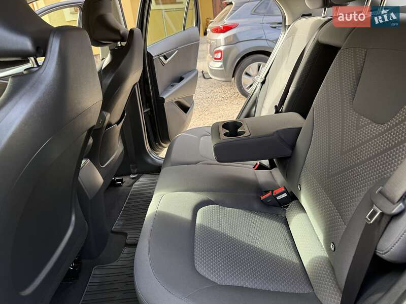 Позашляховик / Кросовер Kia Niro 2022 в Львові