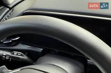 Внедорожник / Кроссовер Kia Niro 2023 в 