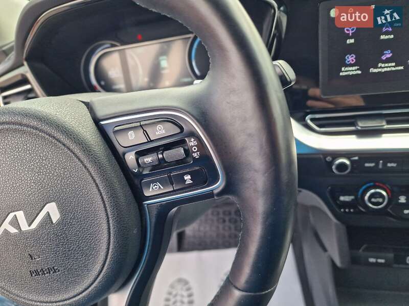 Позашляховик / Кросовер Kia Niro 2022 в Вінниці