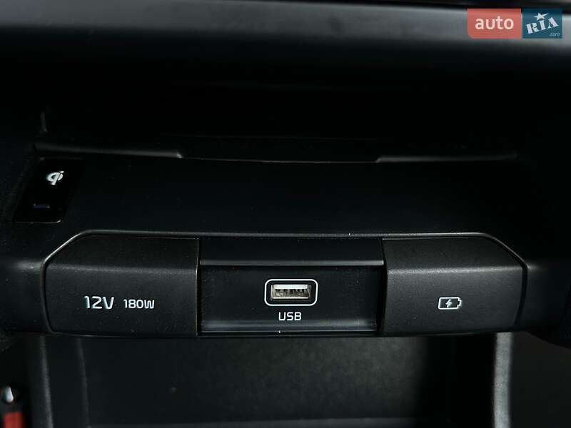 Внедорожник / Кроссовер Kia Niro 2020 в Львове фото 10 Внедорожник / Кроссовер Kia Niro 2020 в Львове