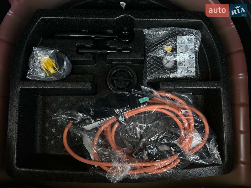 Внедорожник / Кроссовер Kia Niro 2020 в Львове фото 73 Внедорожник / Кроссовер Kia Niro 2020 в Львове