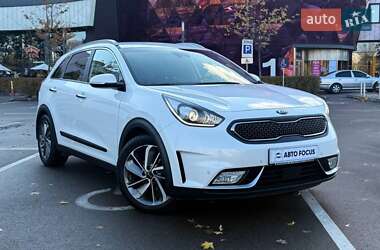 Внедорожник / Кроссовер Kia Niro 2017 в Киеве Внедорожник / Кроссовер Kia Niro 2017 в Киеве