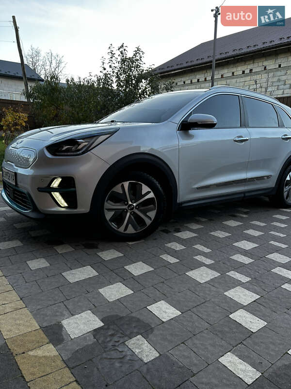 Внедорожник / Кроссовер Kia Niro 2020 в Трускавце фото 2 Внедорожник / Кроссовер Kia Niro 2020 в Трускавце