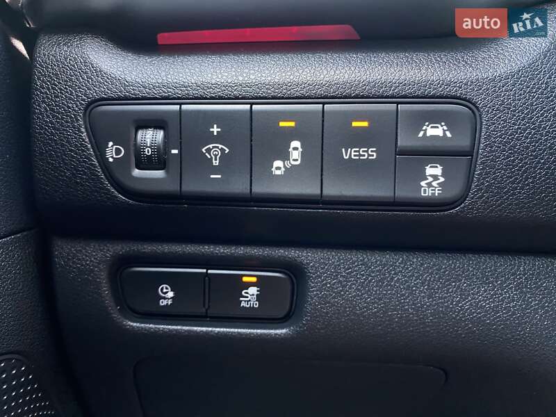 Внедорожник / Кроссовер Kia Niro 2020 в Львове