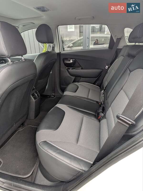 Внедорожник / Кроссовер Kia Niro 2021 в Львове