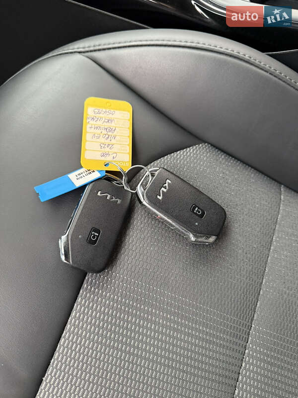 Внедорожник / Кроссовер Kia Niro 2023 в Киеве