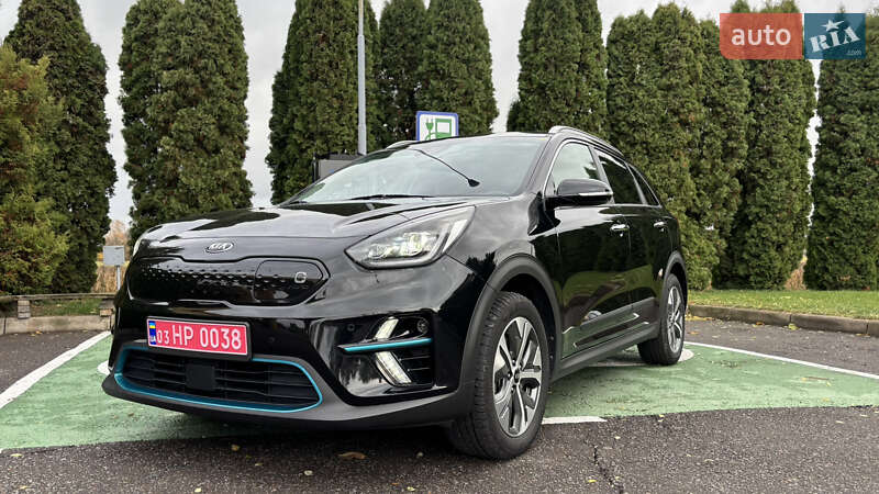 Внедорожник / Кроссовер Kia Niro 2020 в Млинове