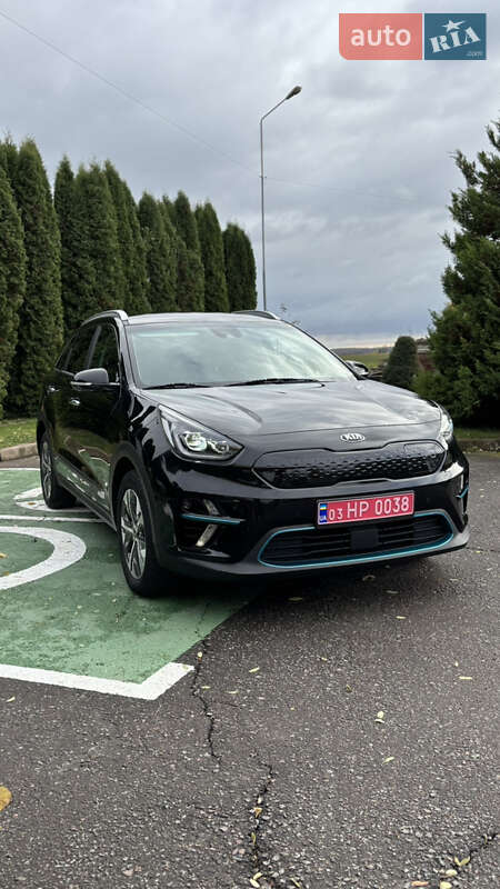 Внедорожник / Кроссовер Kia Niro 2020 в Млинове