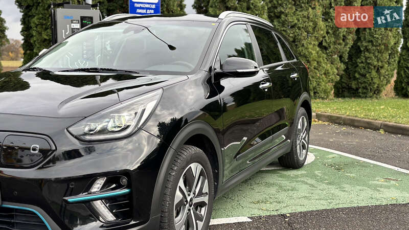 Внедорожник / Кроссовер Kia Niro 2020 в Млинове