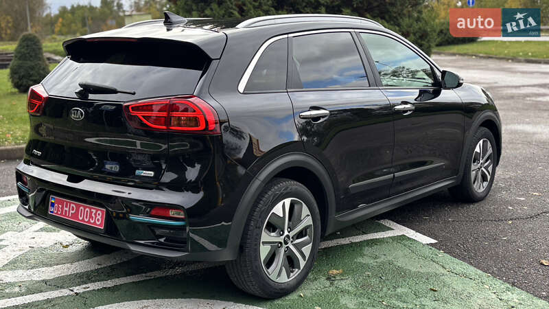 Внедорожник / Кроссовер Kia Niro 2020 в Млинове