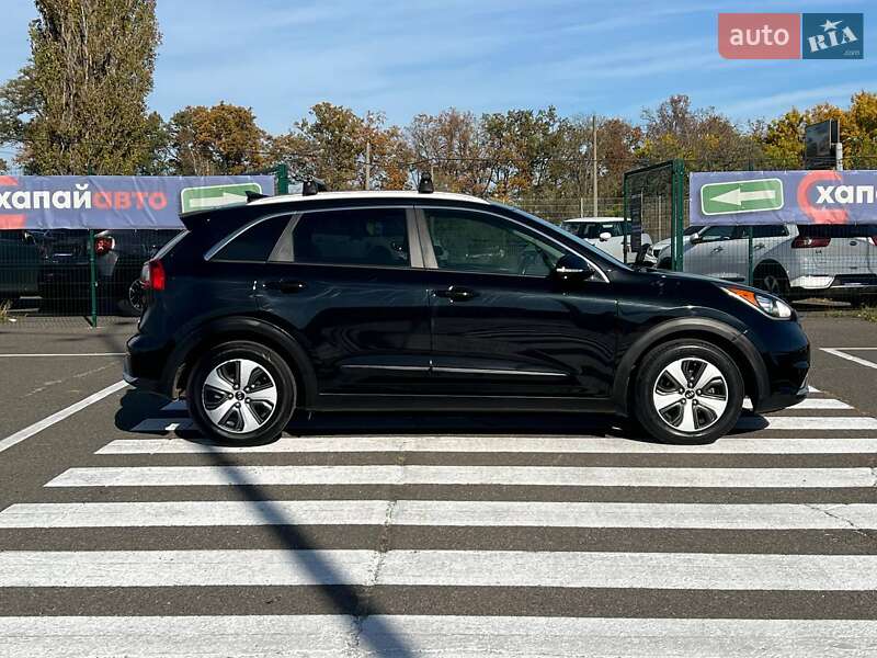 Позашляховик / Кросовер Kia Niro 2017 в Одесі фото 4 Позашляховик / Кросовер Kia Niro 2017 в Одесі