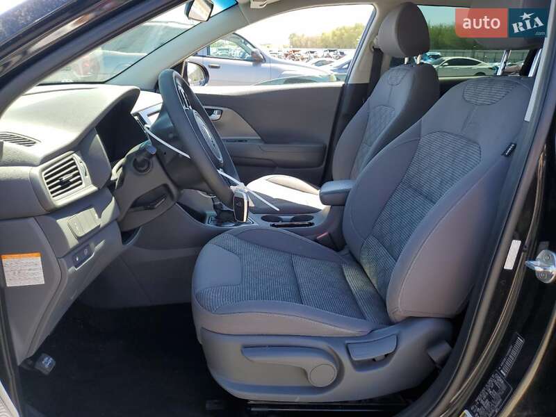 Внедорожник / Кроссовер Kia Niro 2017 в Львове фото 7 Внедорожник / Кроссовер Kia Niro 2017 в Львове