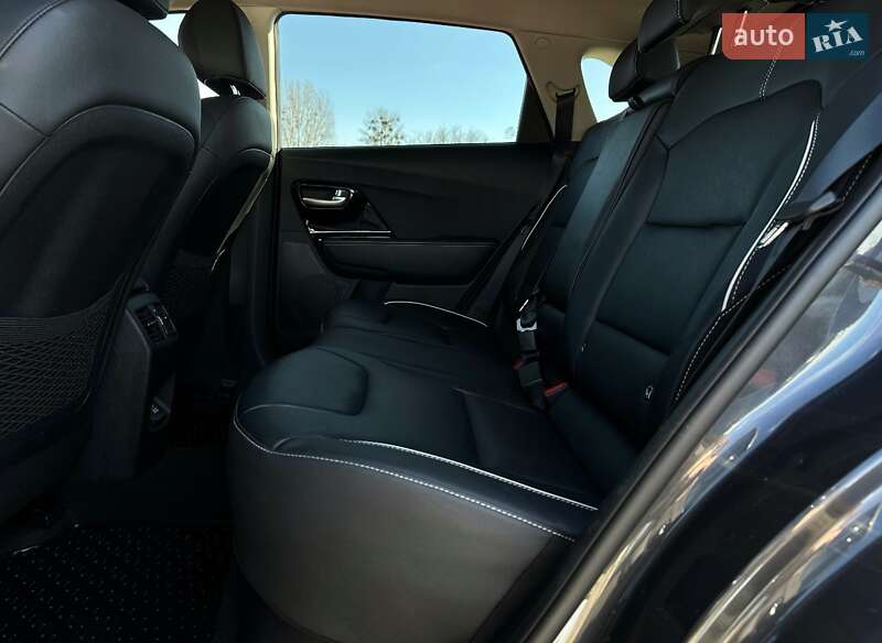 Внедорожник / Кроссовер Kia Niro 2021 в Львове