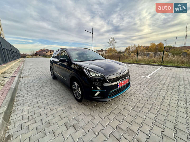 Внедорожник / Кроссовер Kia Niro 2020 в Луцке фото 5 Внедорожник / Кроссовер Kia Niro 2020 в Луцке