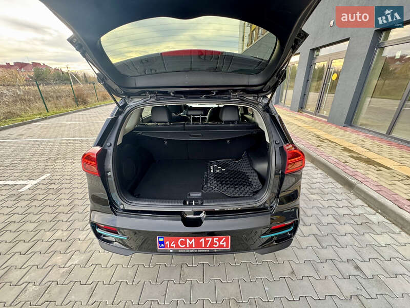 Внедорожник / Кроссовер Kia Niro 2020 в Луцке фото 17 Внедорожник / Кроссовер Kia Niro 2020 в Луцке