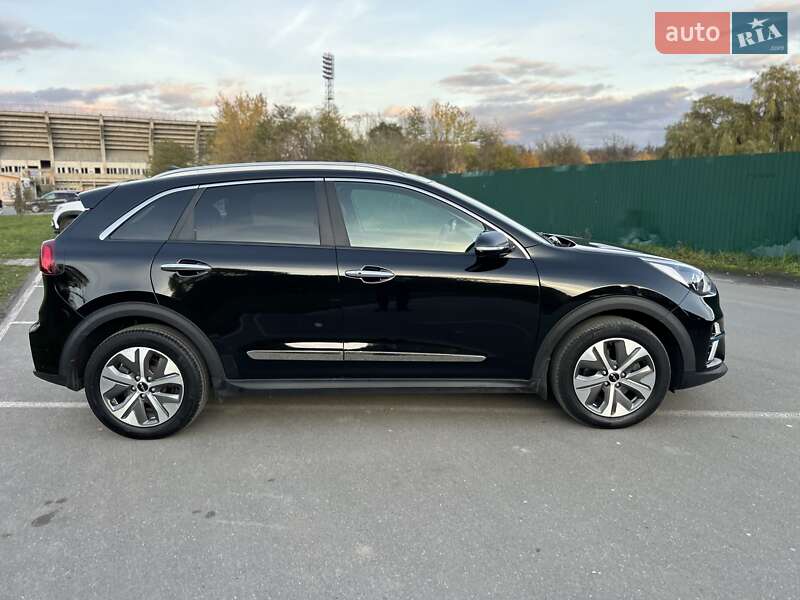 Внедорожник / Кроссовер Kia Niro 2021 в Ивано-Франковске