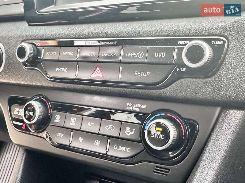 Внедорожник / Кроссовер Kia Niro 2018 в Новом Роздоле