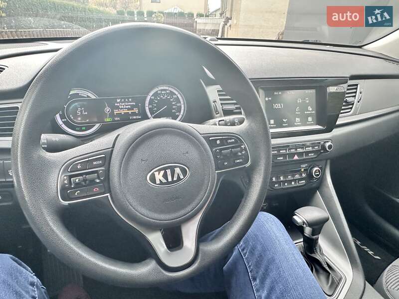 Внедорожник / Кроссовер Kia Niro 2018 в Новом Роздоле