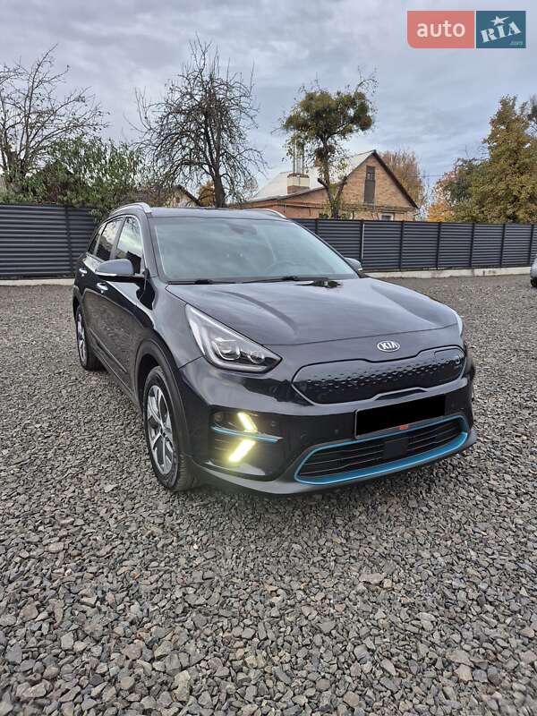 Внедорожник / Кроссовер Kia Niro 2020 в Луцке фото 3 Внедорожник / Кроссовер Kia Niro 2020 в Луцке