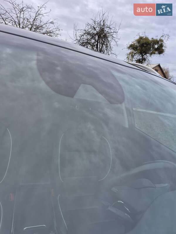 Внедорожник / Кроссовер Kia Niro 2020 в Луцке фото 15 Внедорожник / Кроссовер Kia Niro 2020 в Луцке