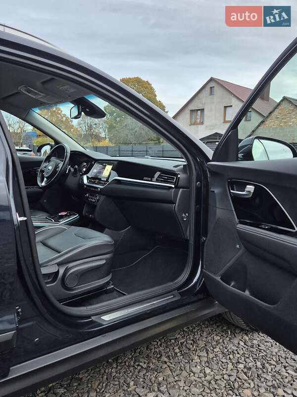 Внедорожник / Кроссовер Kia Niro 2020 в Луцке фото 30 Внедорожник / Кроссовер Kia Niro 2020 в Луцке