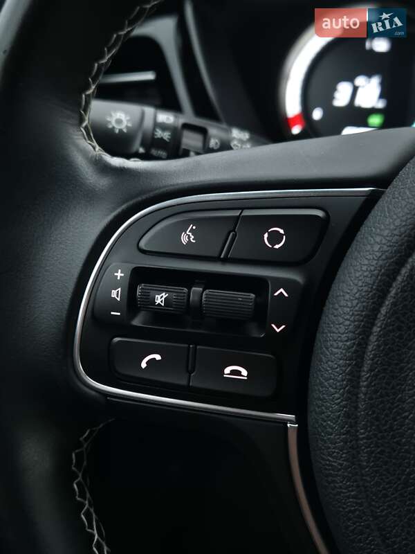 Внедорожник / Кроссовер Kia Niro 2020 в Луцке фото 43 Внедорожник / Кроссовер Kia Niro 2020 в Луцке