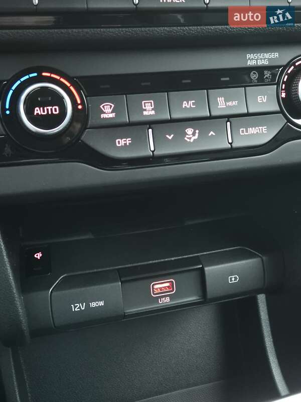 Внедорожник / Кроссовер Kia Niro 2020 в Луцке фото 51 Внедорожник / Кроссовер Kia Niro 2020 в Луцке