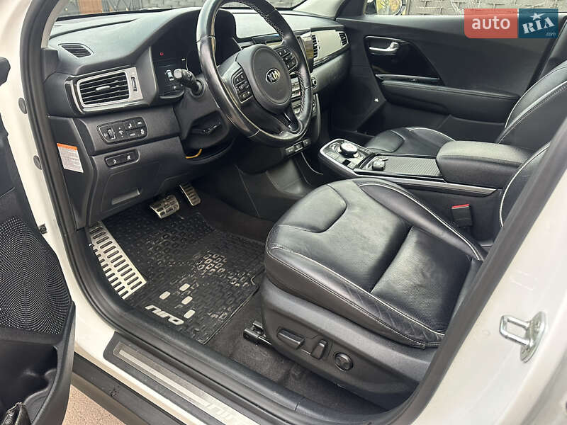 Внедорожник / Кроссовер Kia Niro 2019 в Луцке фото 11 Внедорожник / Кроссовер Kia Niro 2019 в Луцке